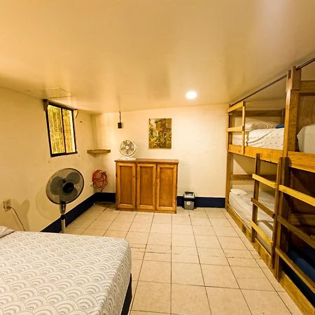 Hostal El Rio León 外观 照片