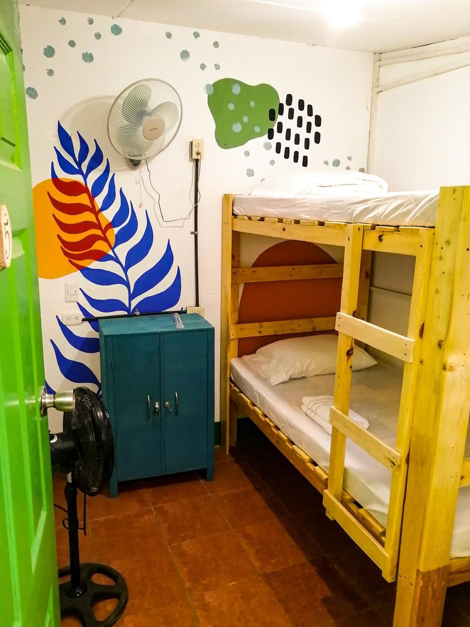Hostal El Rio León 外观 照片