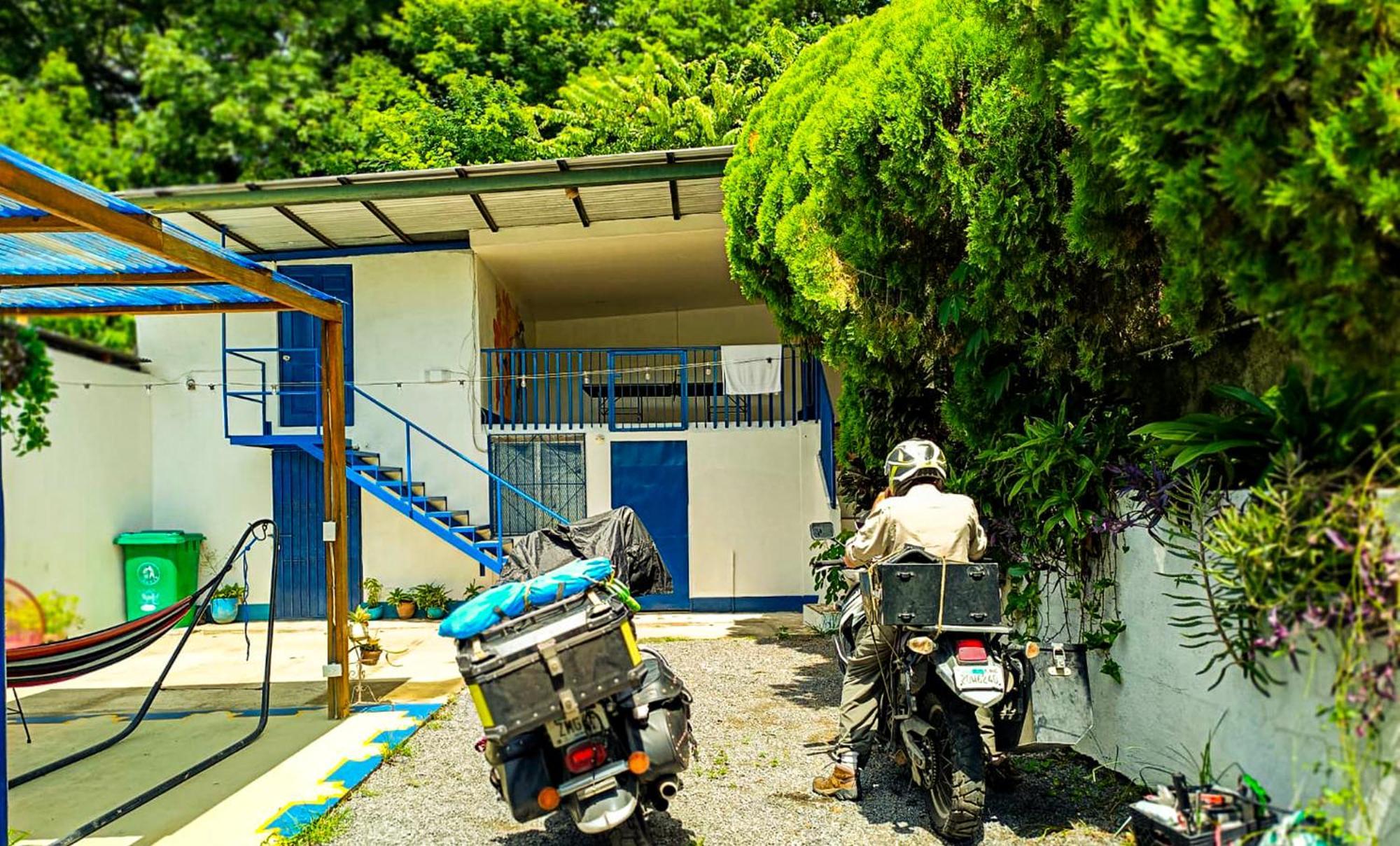 Hostal El Rio León 外观 照片